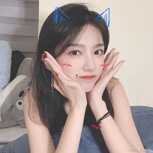 娱乐吃瓜酱微信头像女